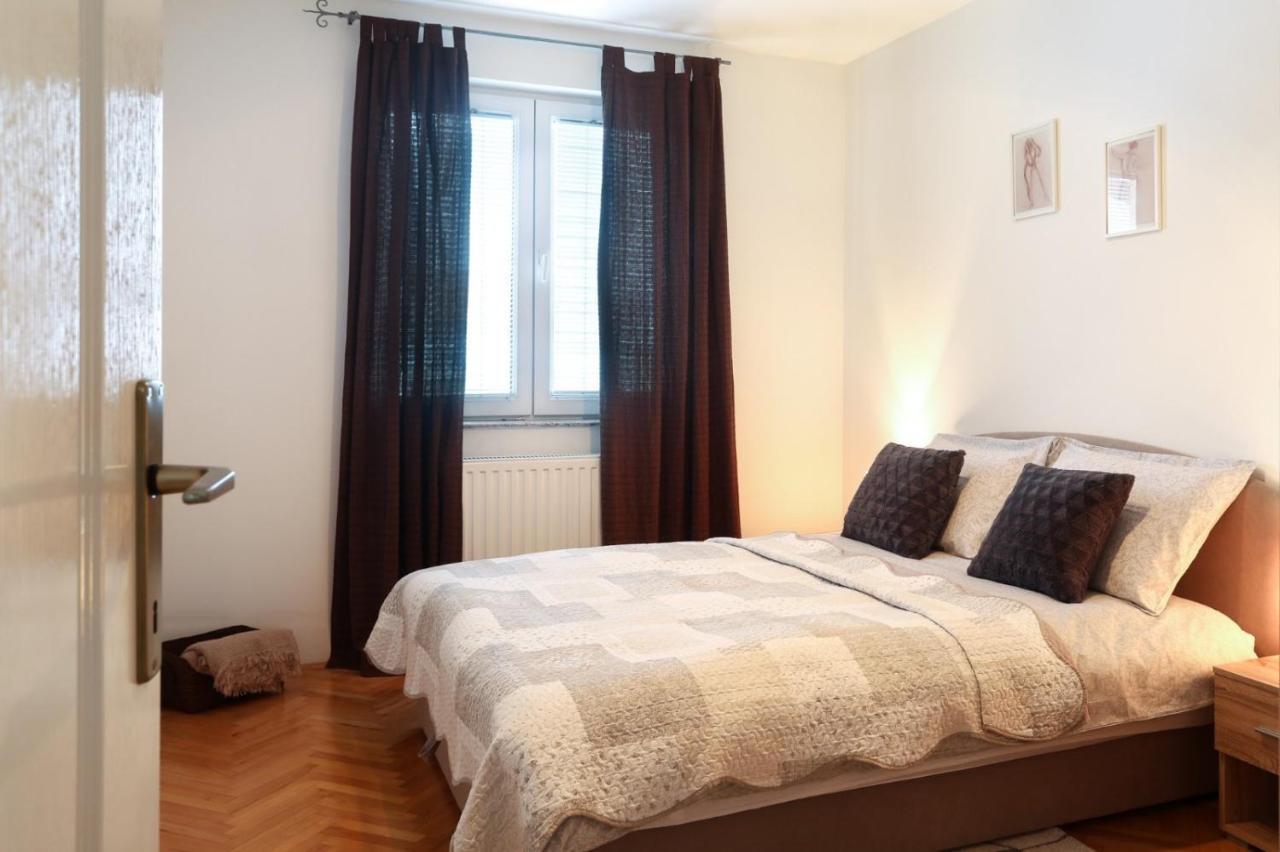 Apartment Igor Lukavica エクステリア 写真