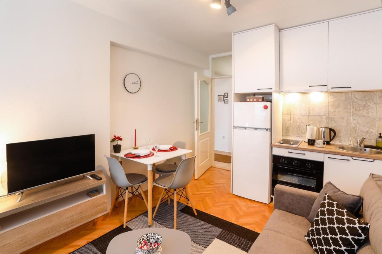 Apartment Igor Lukavica エクステリア 写真